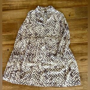 Dress Forum Los Angeles Gray White Print Knee Length Boho Dress Tassels …